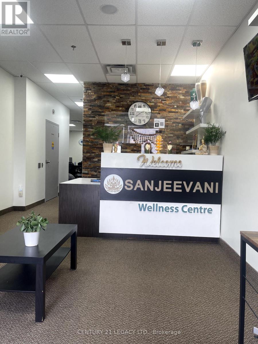 42 - 80 Maritime Ontario Boulevard, Brampton, Ontario  L6S 0E7 - Photo 1 - W12340611