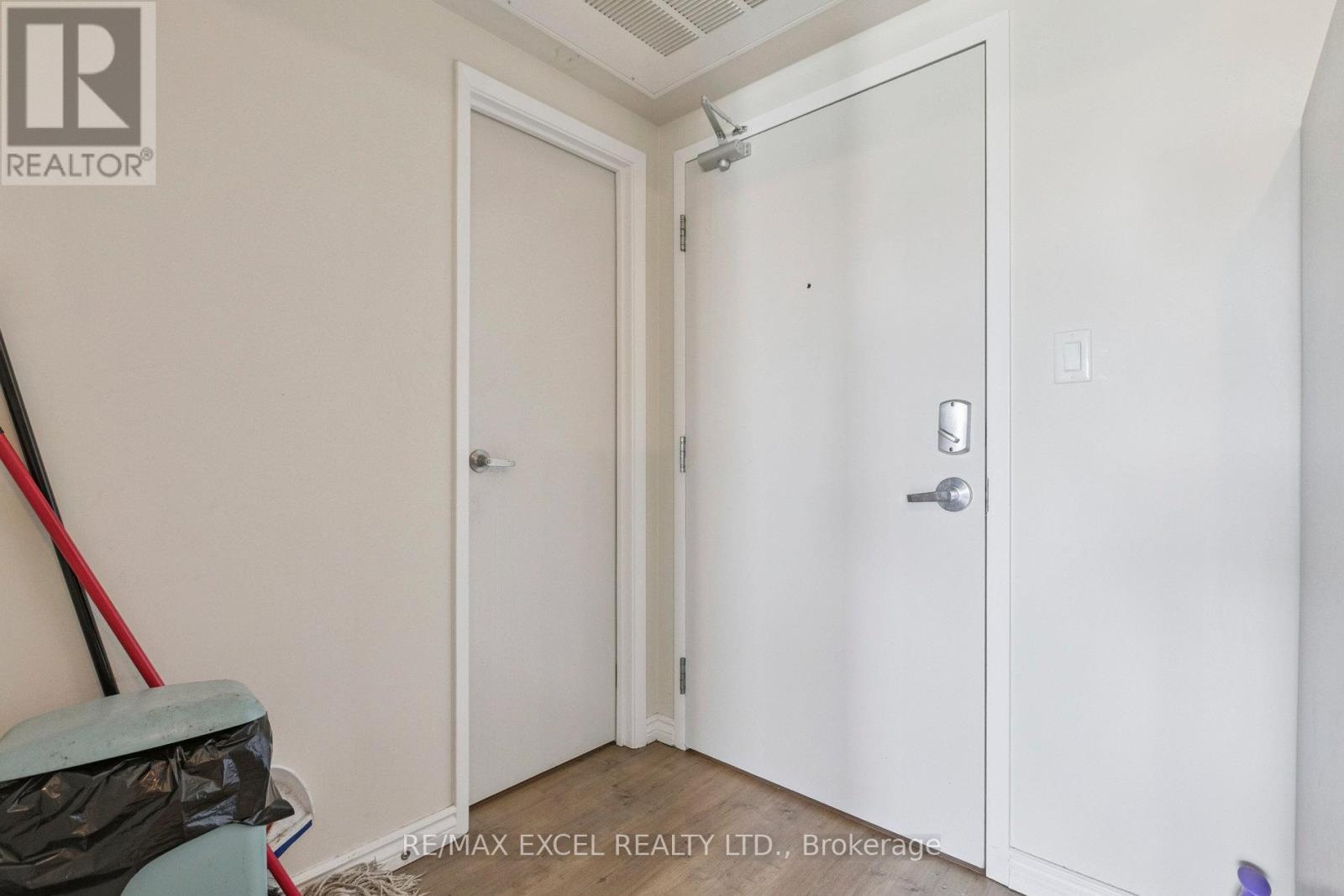 G607 - 275 Larch Street, Waterloo, Ontario  N2L 3R2 - Photo 6 - X12340624