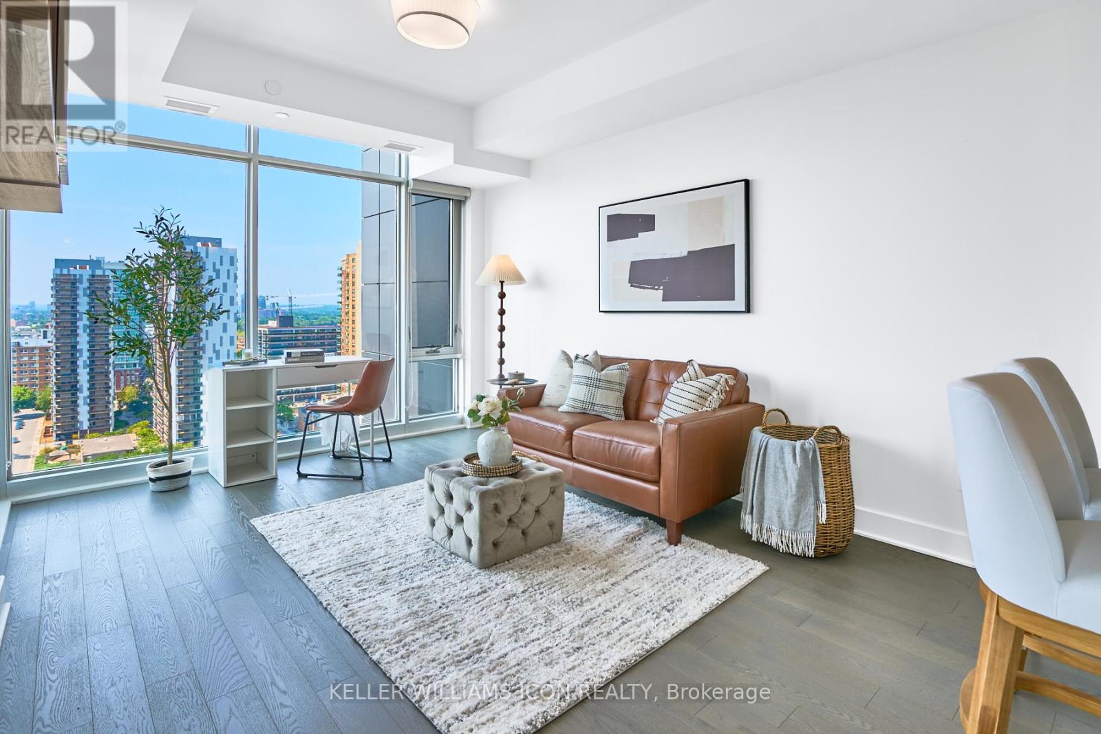 1707 - 255 Bay Street, Ottawa, Ontario  K1R 0C5 - Photo 8 - X12340629