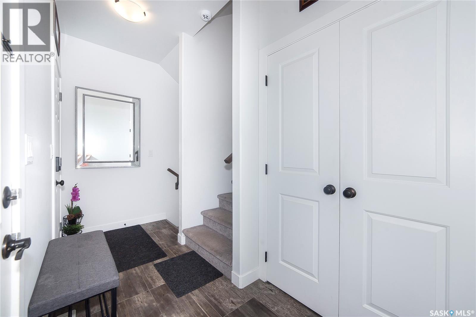 Property at 337 GERMAIN MANOR image 4