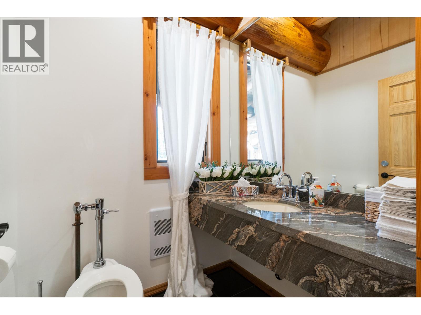 17727 E 16 Highway, Terrace, British Columbia  V8G 0A8 - Photo 16 - R3036549