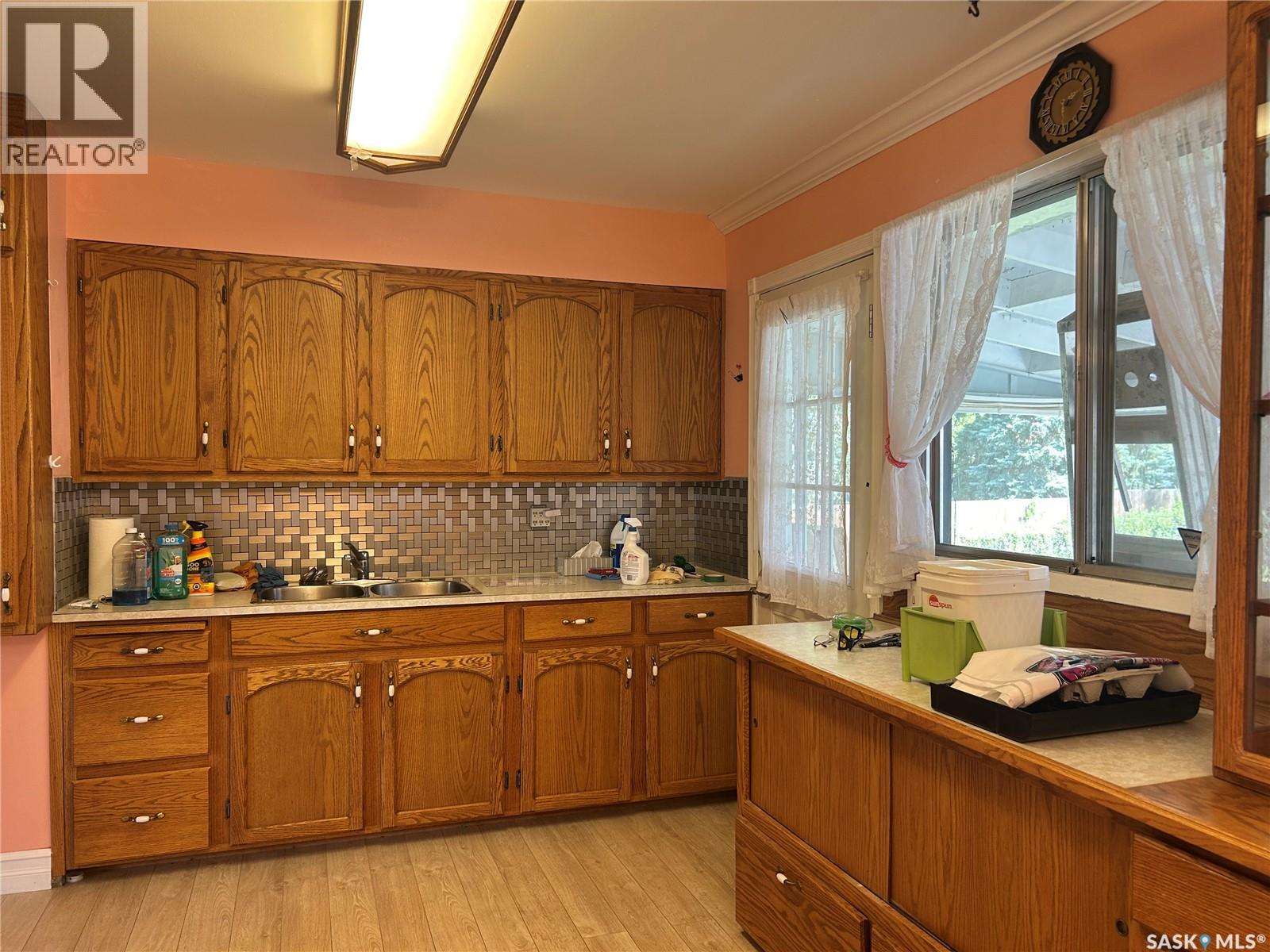 1156 Duffield Crescent, Moose Jaw, Saskatchewan  S6H 5M4 - Photo 6 - SK015398