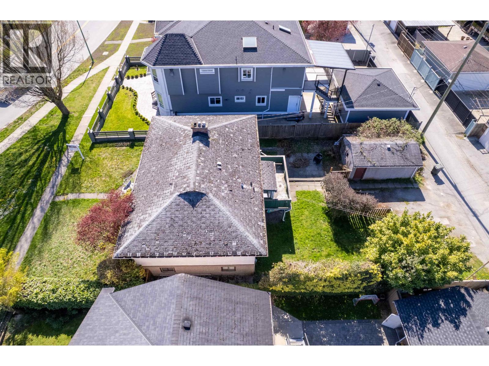 Property at 7975 16TH AVENUE image 4