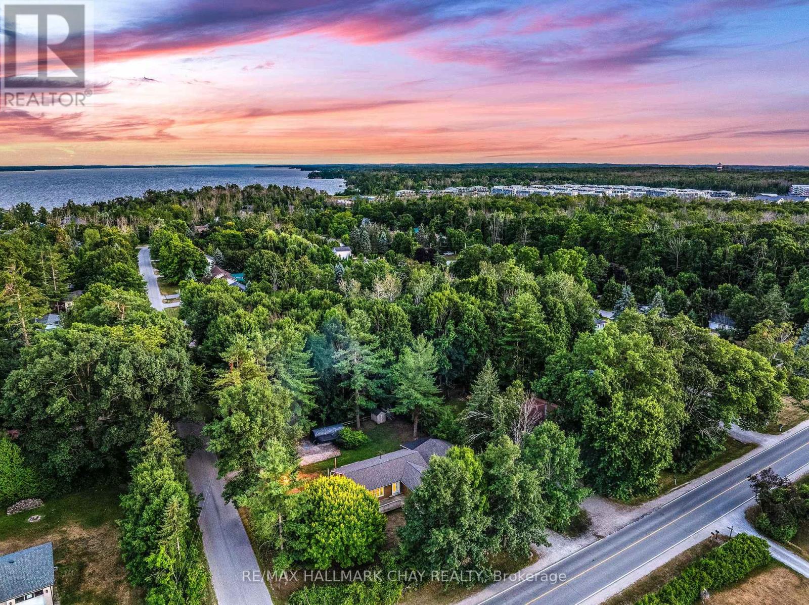 135 BIG BAY POINT ROAD, Innisfil, Ontario