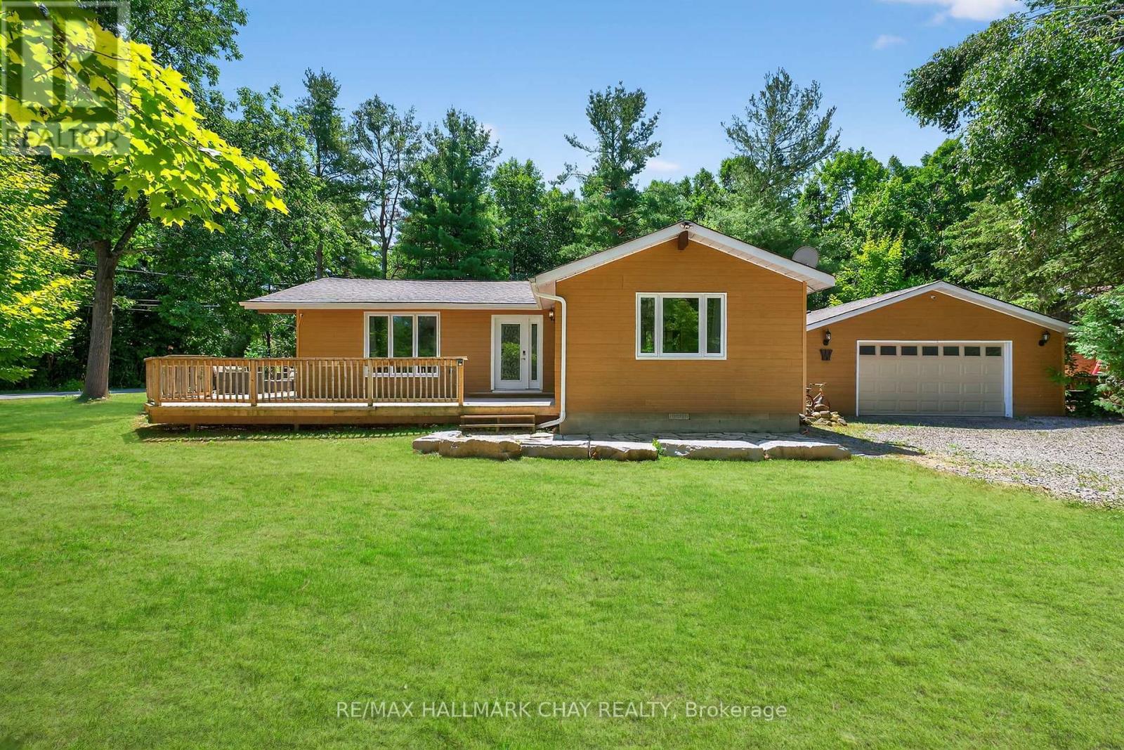 135 Big Bay Point Road, Innisfil, Ontario  L9S 2N3 - Photo 2 - N12340687