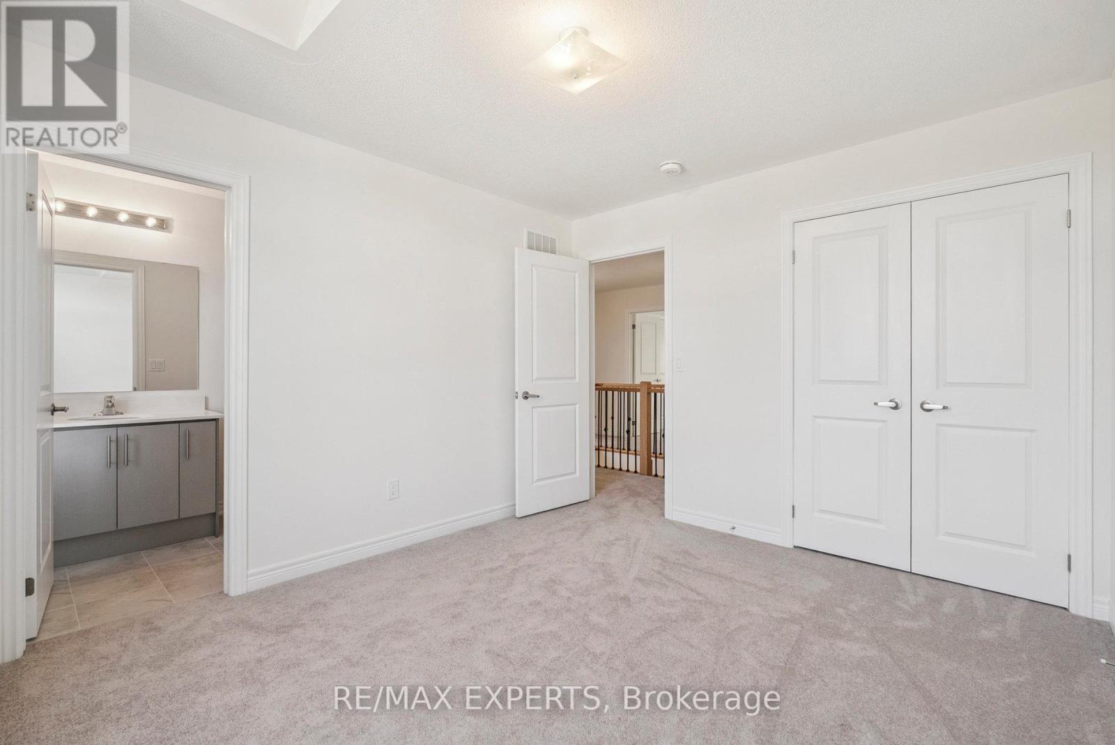 1430 Davis Loop Circle, Innisfil, Ontario  L0L 1W0 - Photo 22 - N12340694