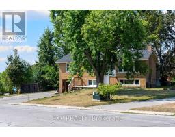 2 ROSLYN ROAD, Barrie, Ontario