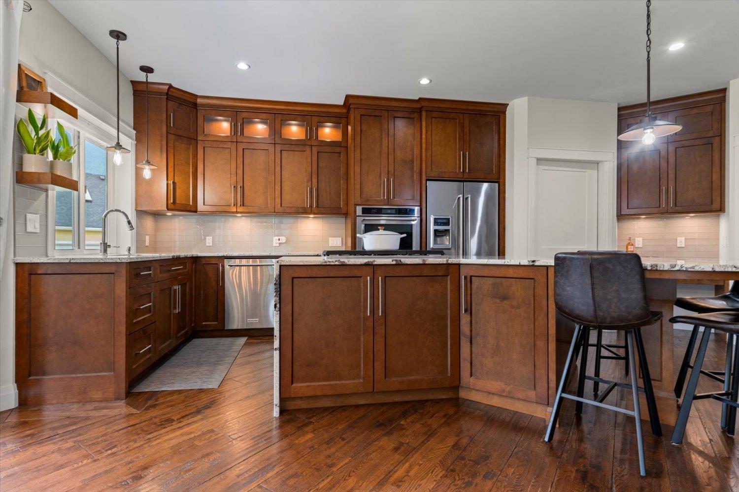 Property at 10457 WOODROSE PLACE image 5