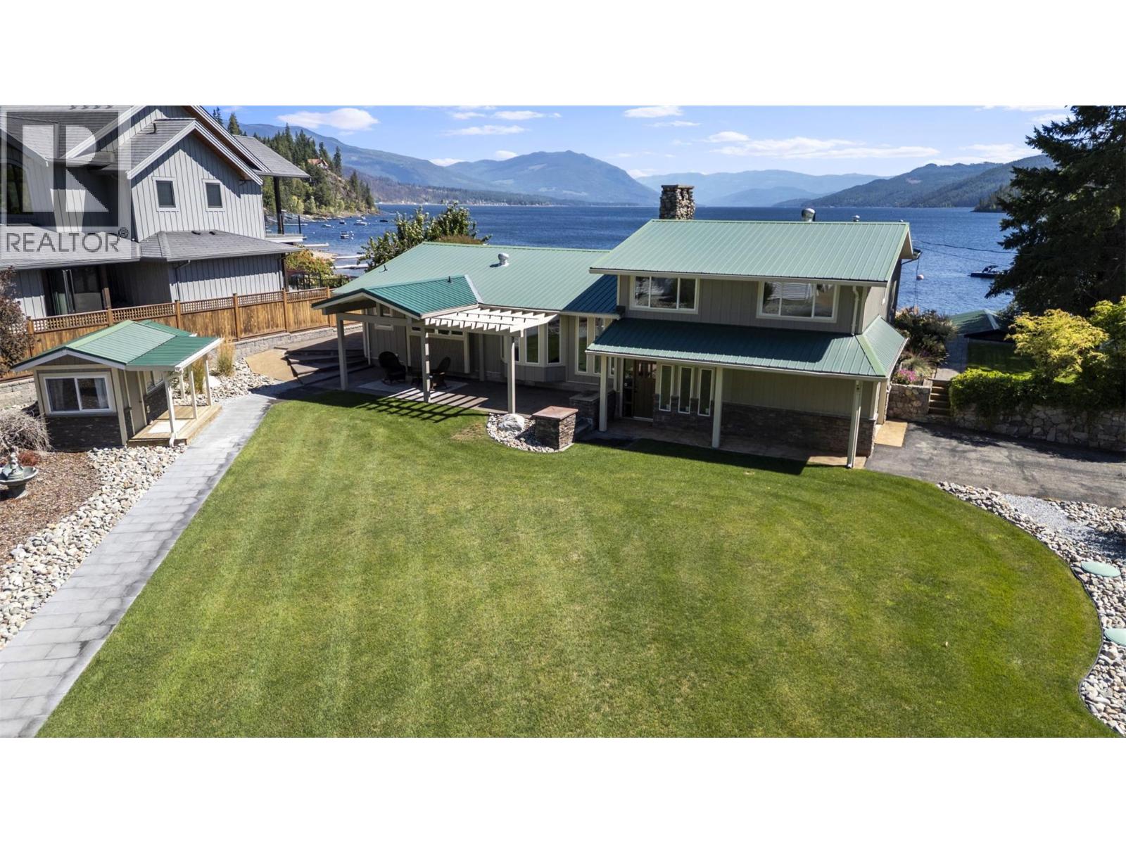 4243 Saratoga Road, Scotch Creek, British Columbia  V0E 1M5 - Photo 5 - 10359239