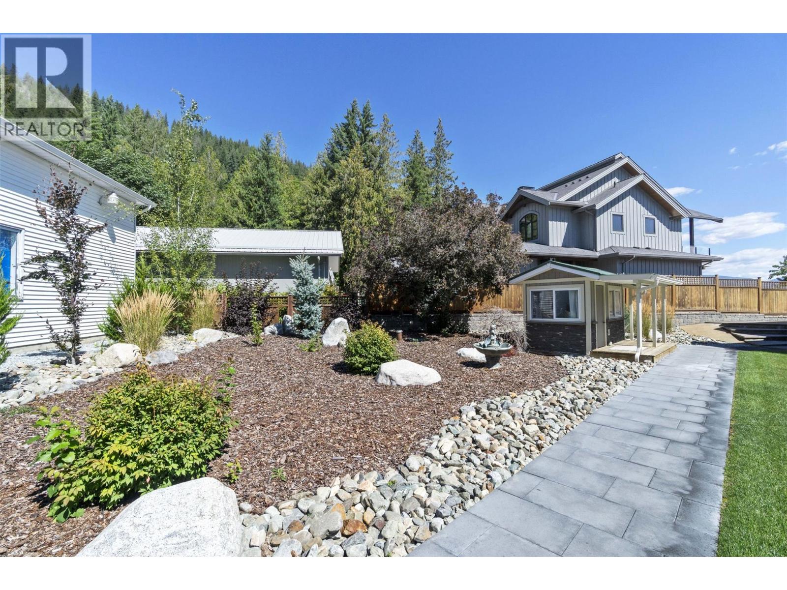 4243 Saratoga Road, Scotch Creek, British Columbia  V0E 1M5 - Photo 76 - 10359239