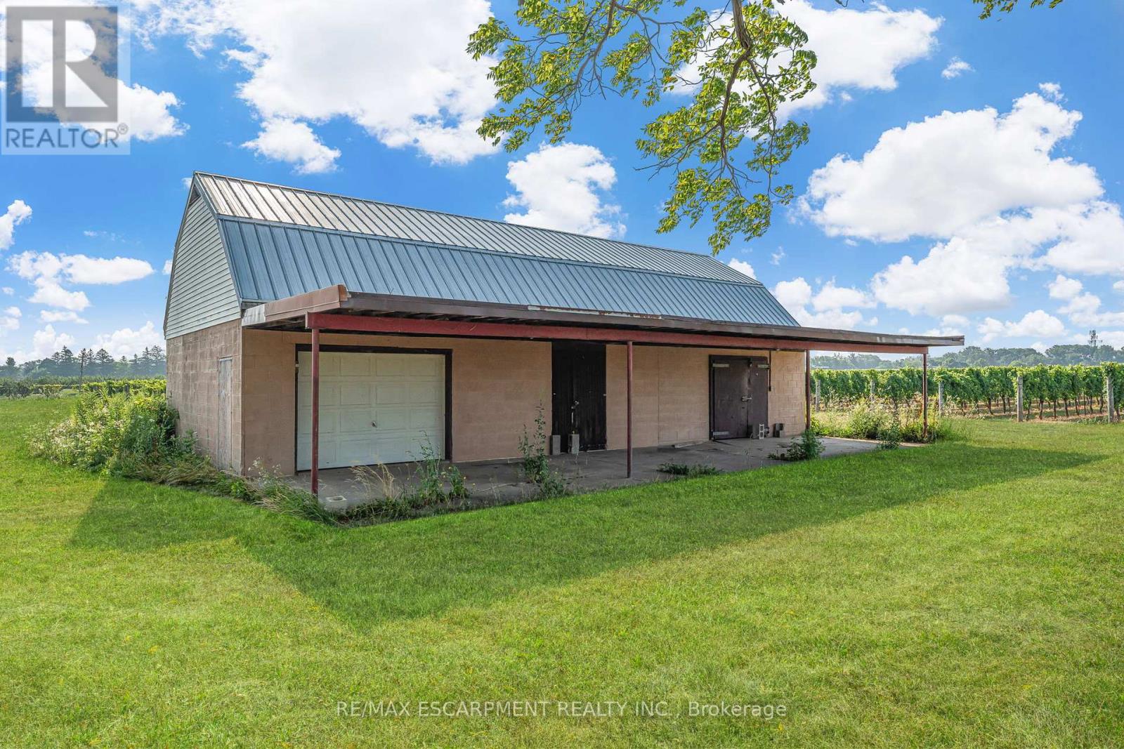 3503 Lakeshore Road, Lincoln (Lincoln Lake), Ontario  L3J 0X1 - Photo 31 - X12340672