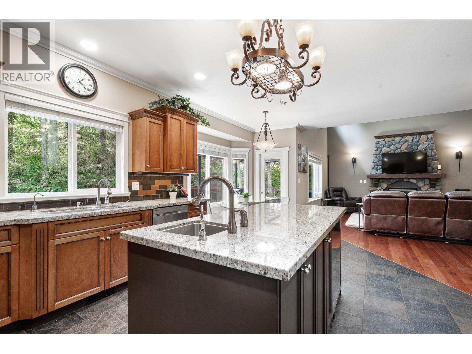 13195 239b Street, Maple Ridge, British Columbia  V4R 0A3 - Photo 13 - R3036480