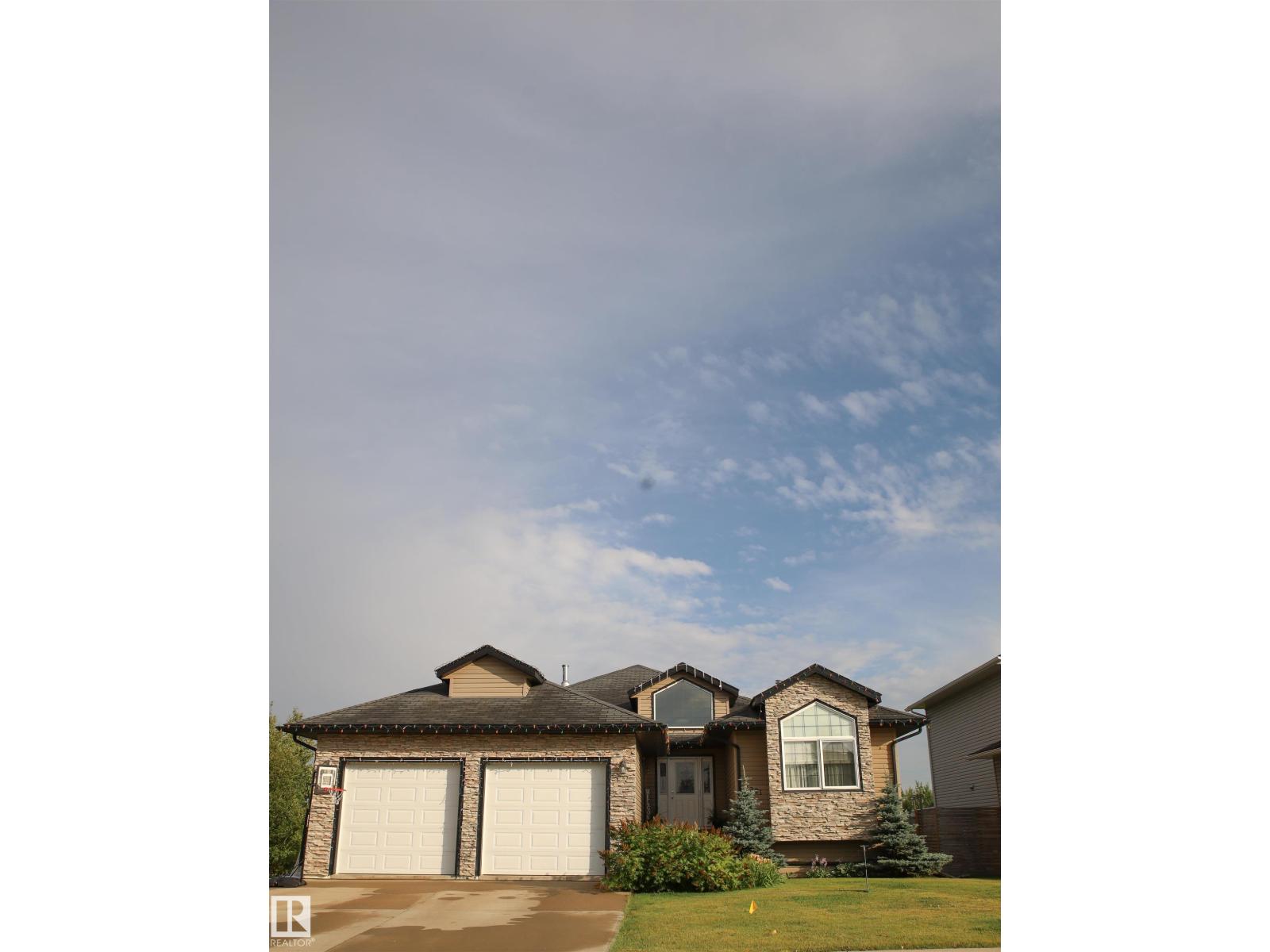 9221 91 Avenue, Lac La Biche, Alberta  T0A 2C0 - Photo 2 - E4452482