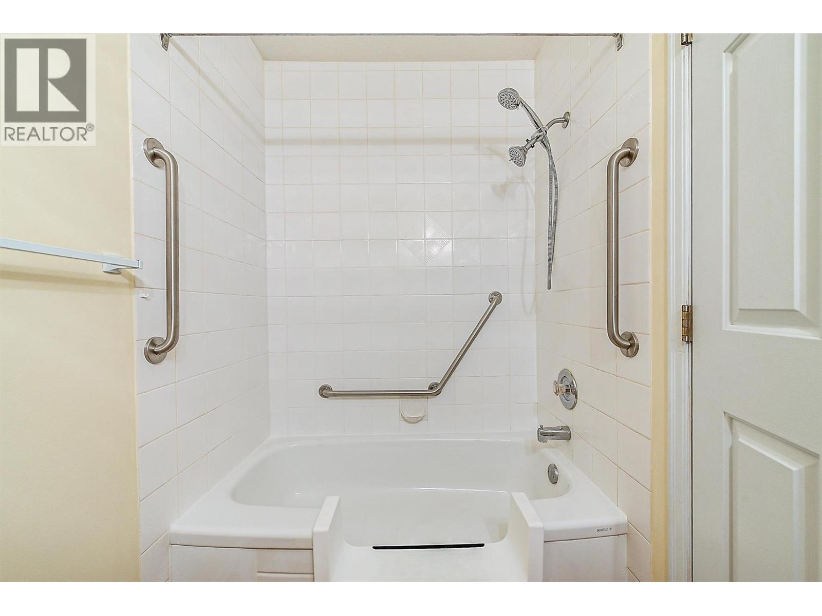 1885 Parkview Crescent Unit# 113, Kelowna, British Columbia  V1X 7E2 - Photo 45 - 10359118