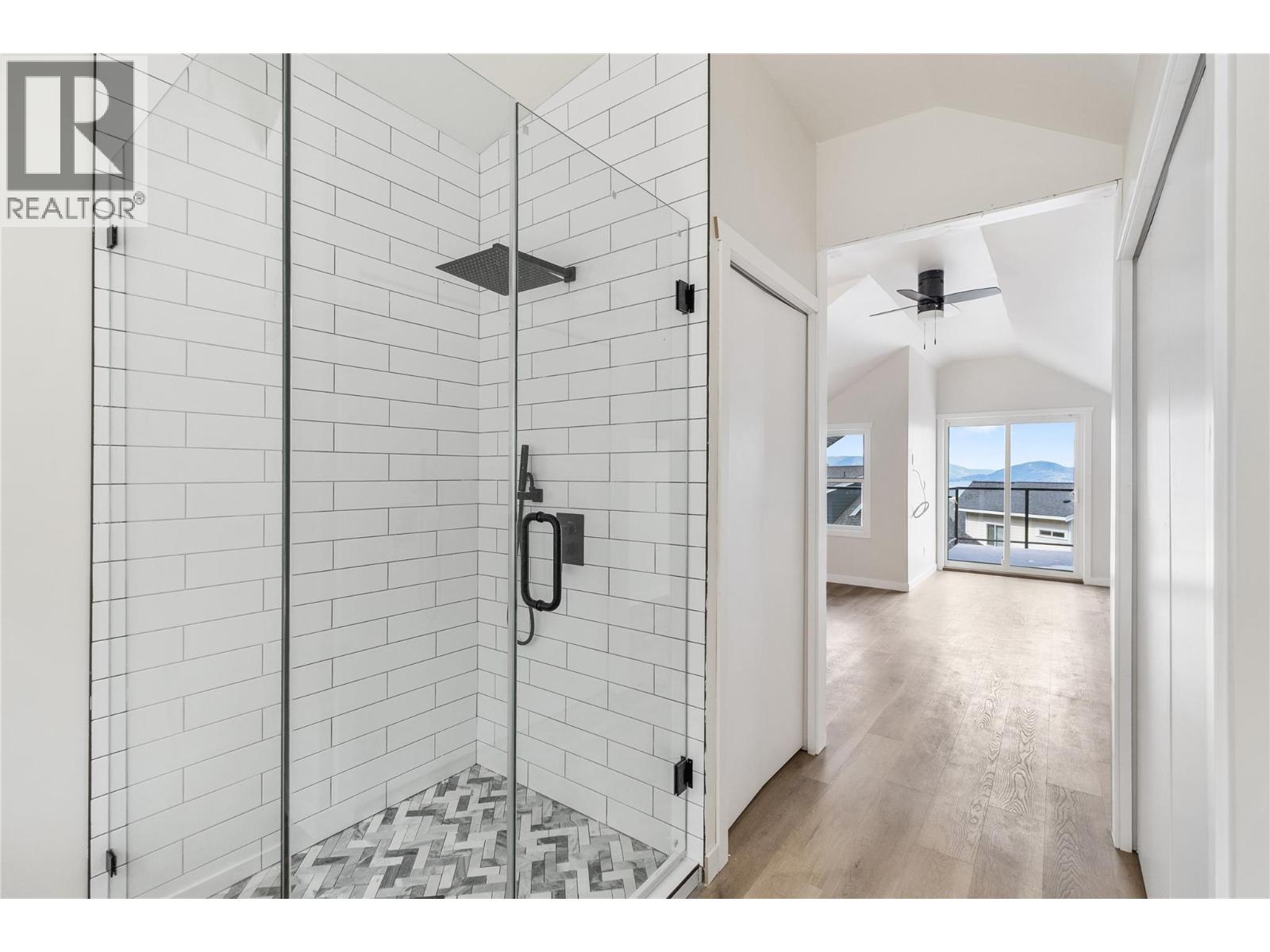 6736 Marbella Loop, Kelowna, British Columbia  V0E 1S0 - Photo 5 - 10359167