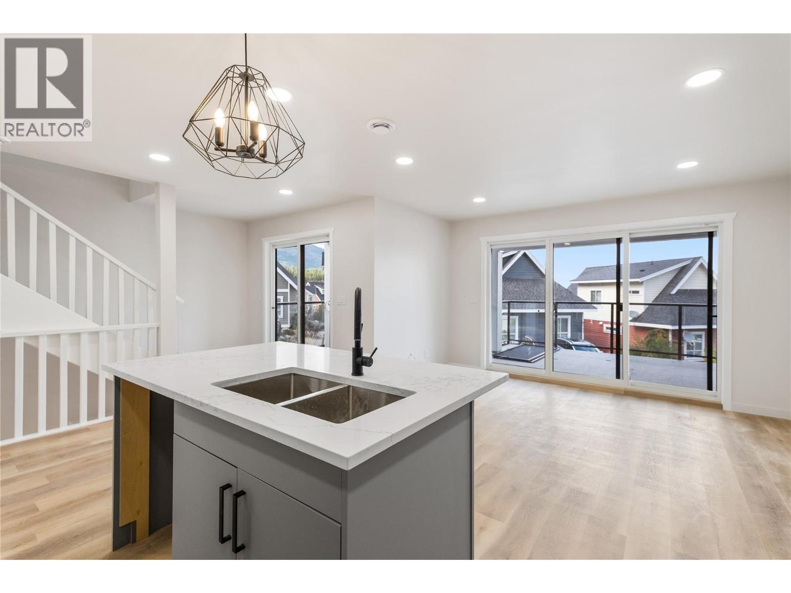 6736 Marbella Loop, Kelowna, British Columbia  V0E 1S0 - Photo 21 - 10359167