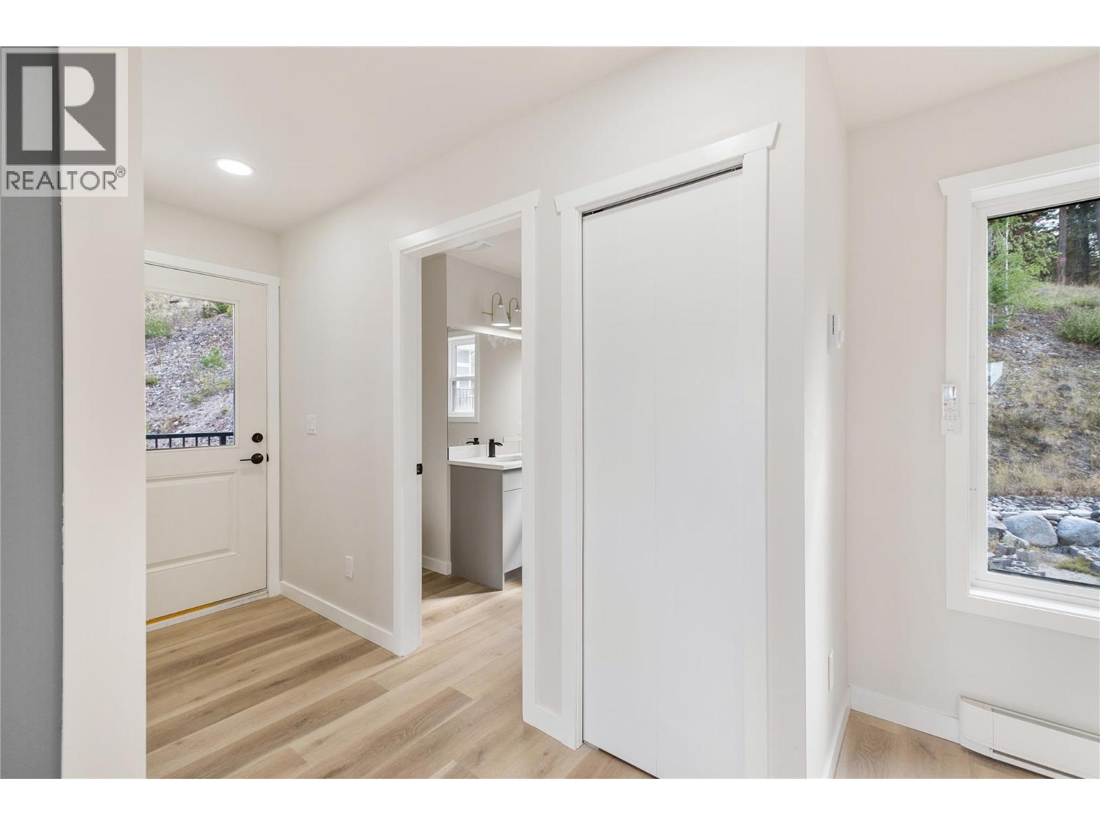 6736 Marbella Loop, Kelowna, British Columbia  V0E 1S0 - Photo 15 - 10359167