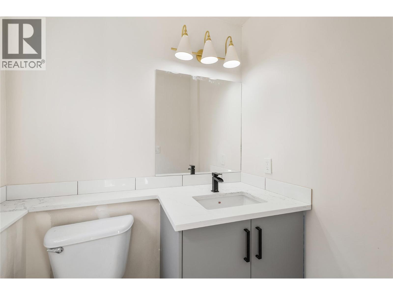 6736 Marbella Loop, Kelowna, British Columbia  V0E 1S0 - Photo 32 - 10359167