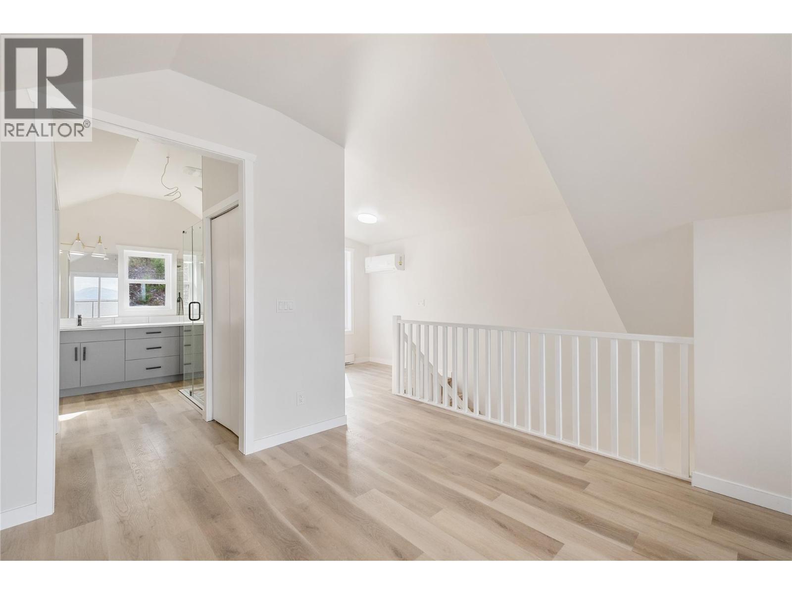 6736 Marbella Loop, Kelowna, British Columbia  V0E 1S0 - Photo 13 - 10359167