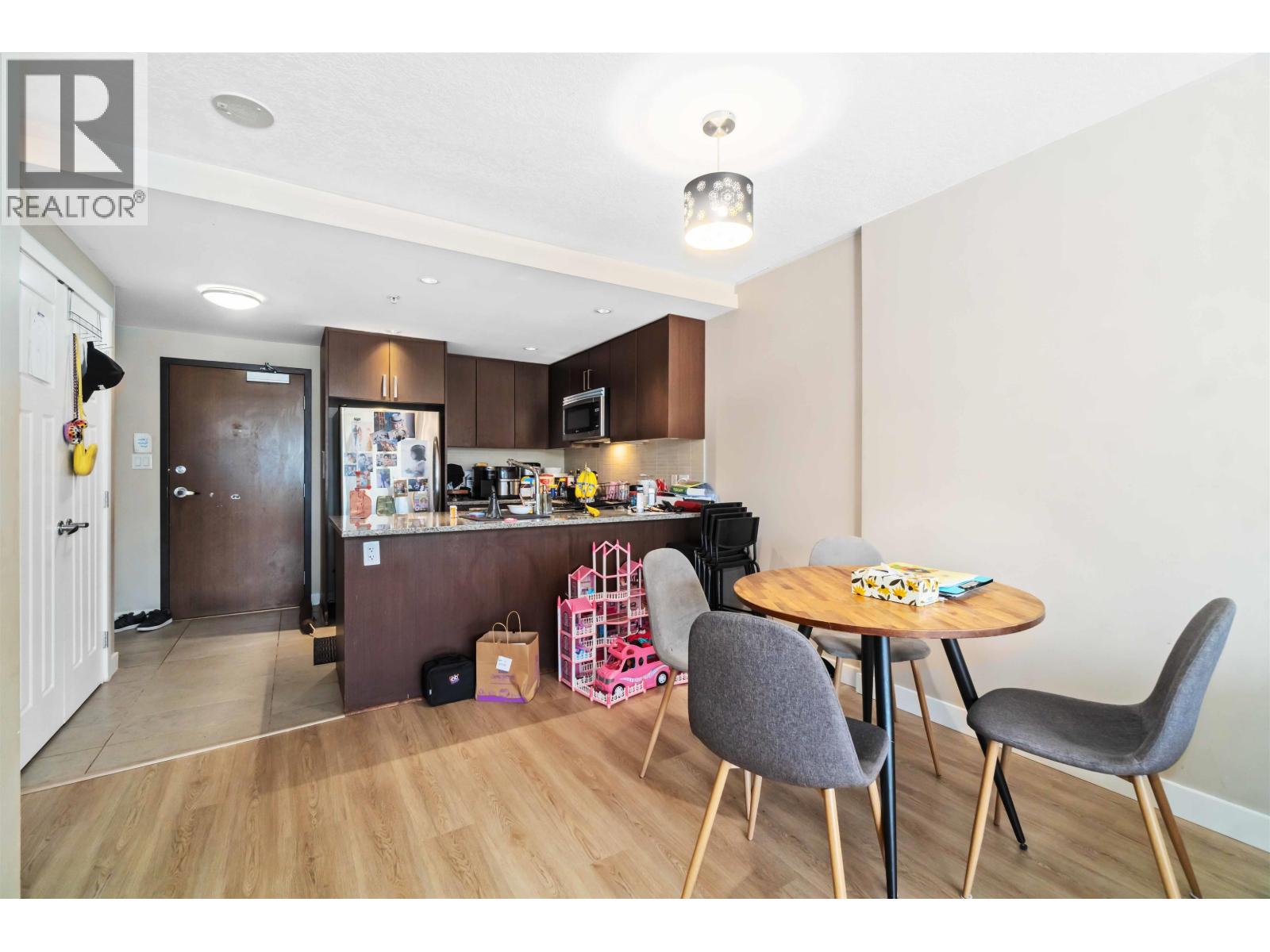 2102 2978 Glen Drive, Coquitlam, British Columbia  V3B 0C3 - Photo 14 - R3035413