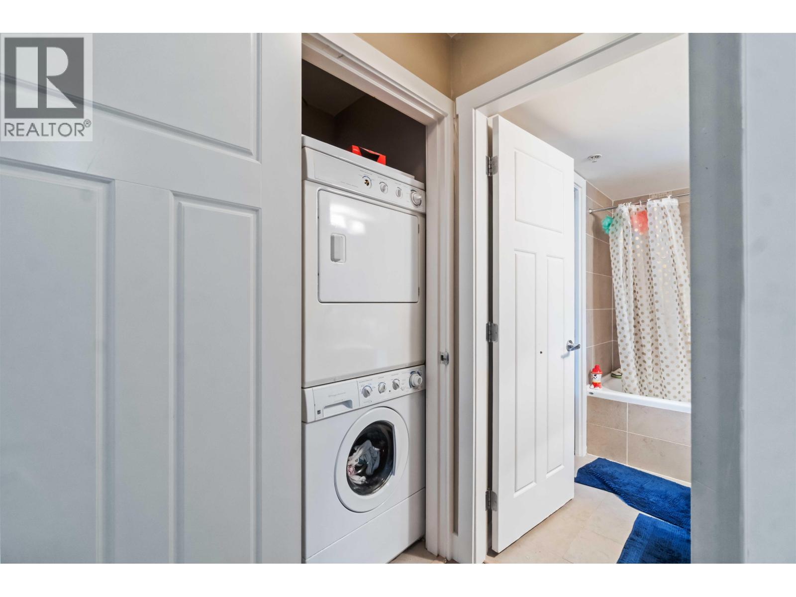 2102 2978 Glen Drive, Coquitlam, British Columbia  V3B 0C3 - Photo 23 - R3035413