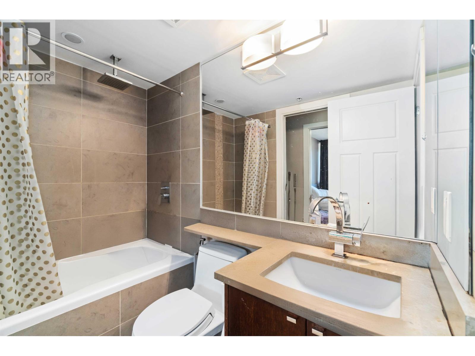 2102 2978 Glen Drive, Coquitlam, British Columbia  V3B 0C3 - Photo 21 - R3035413