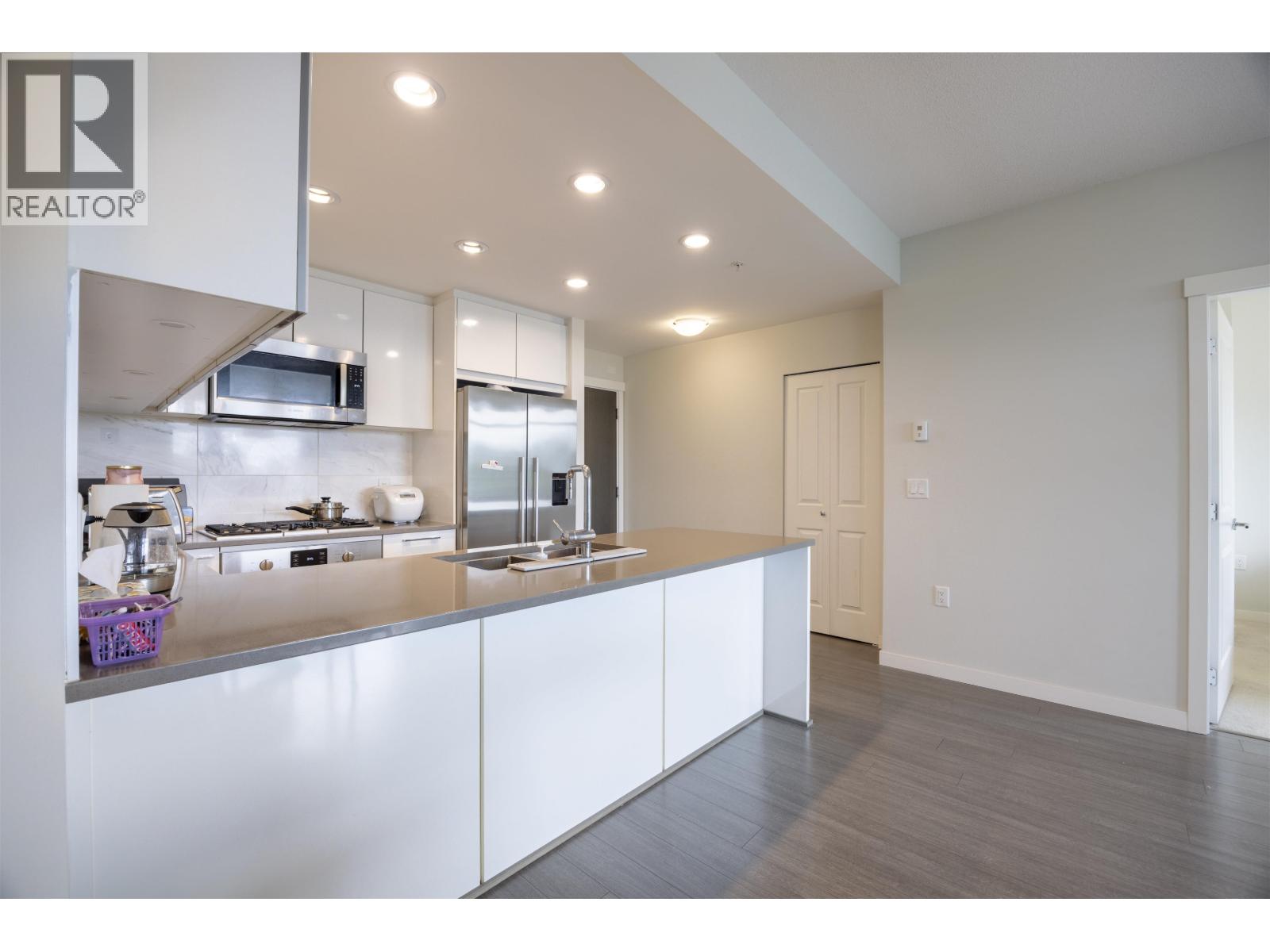 406 3263 Pierview Crescent, Vancouver, British Columbia  V5S 0C3 - Photo 4 - R3035980