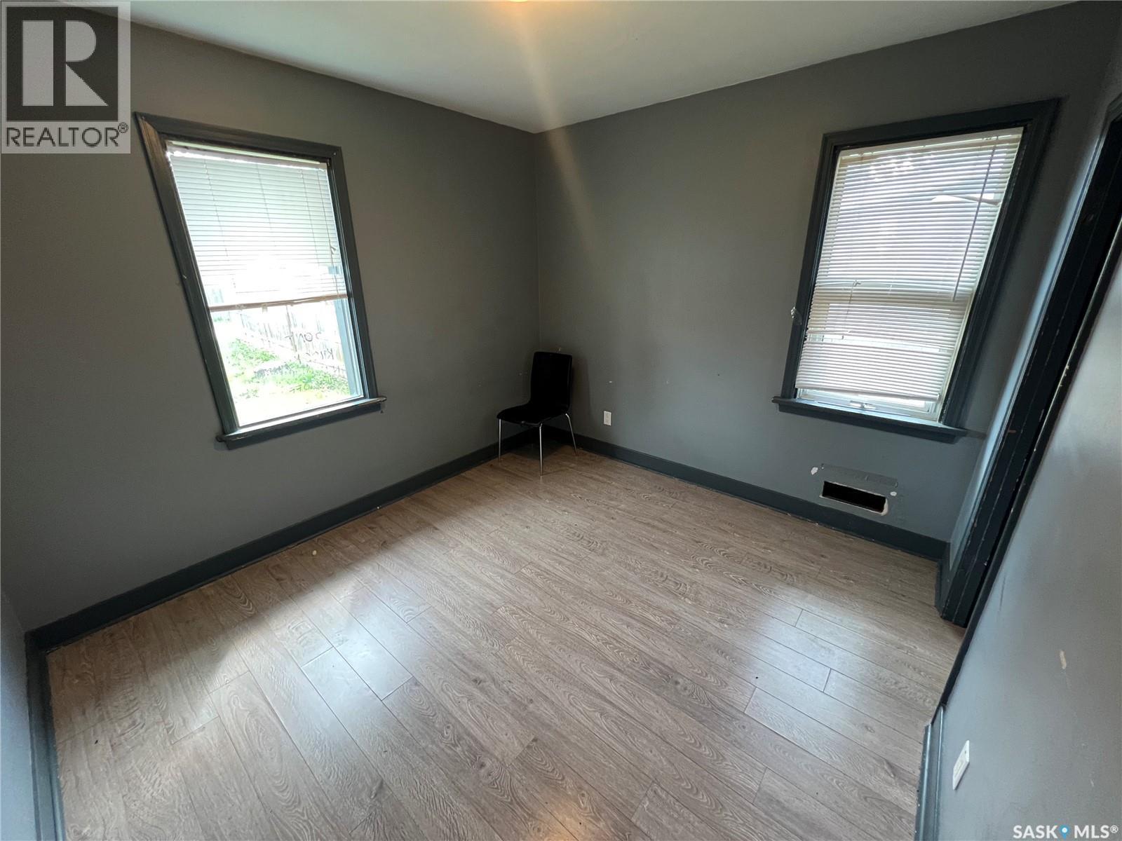 53 23rd Street E, Prince Albert, Saskatchewan  S6V 1P4 - Photo 8 - SK015323