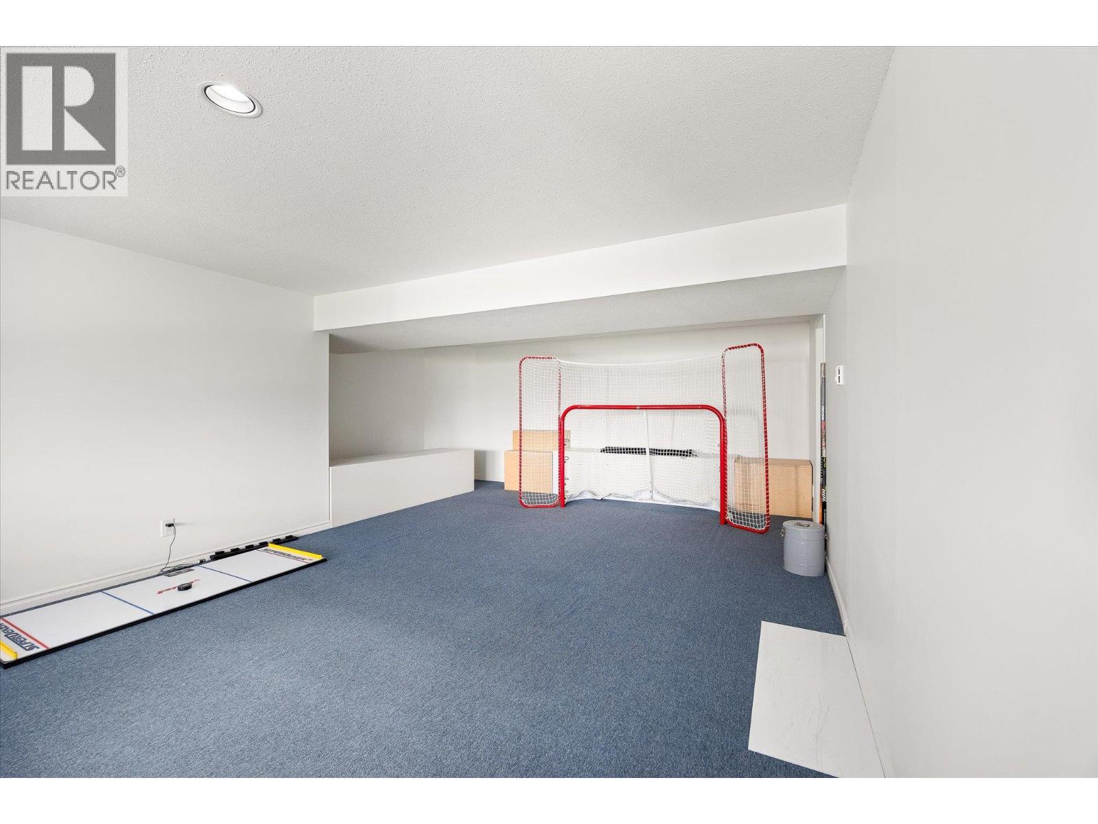 Property at 3716 Luxmoore Road image 5
