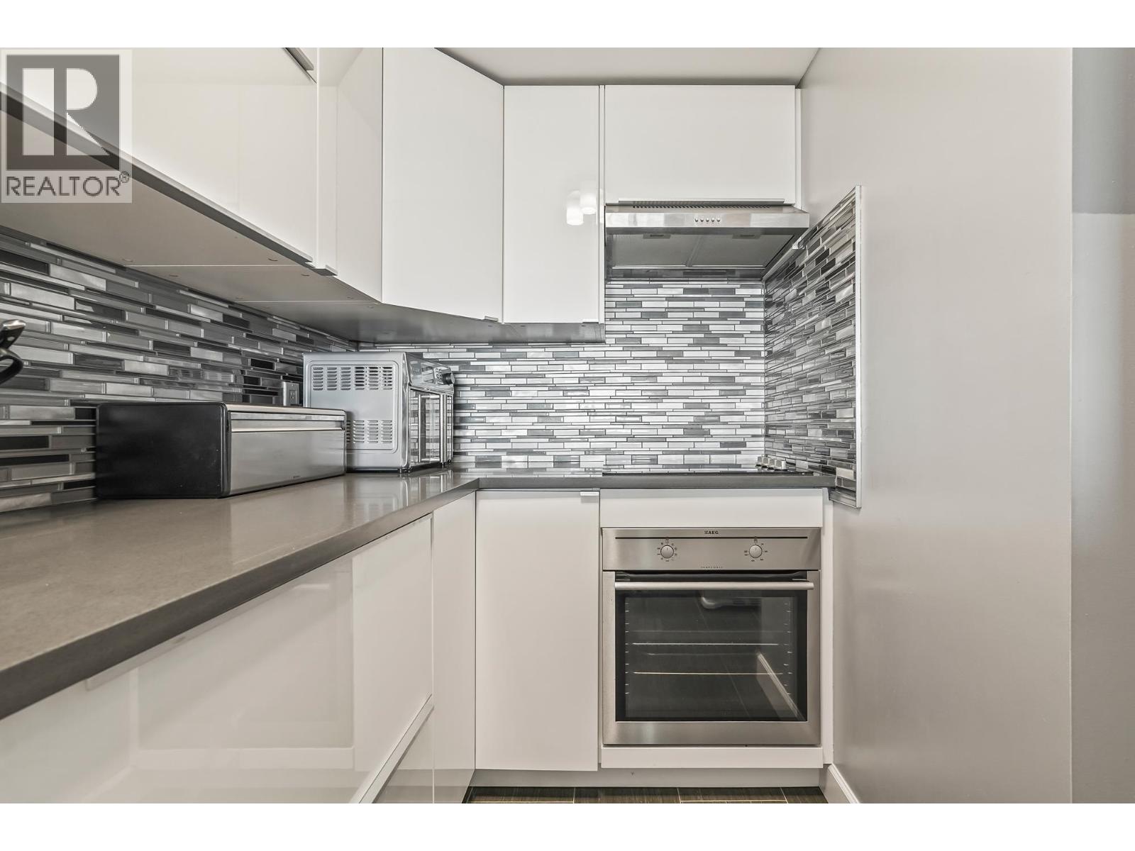 1607 6595 Willingdon Avenue, Burnaby, British Columbia  V5H 4E5 - Photo 11 - R3036321