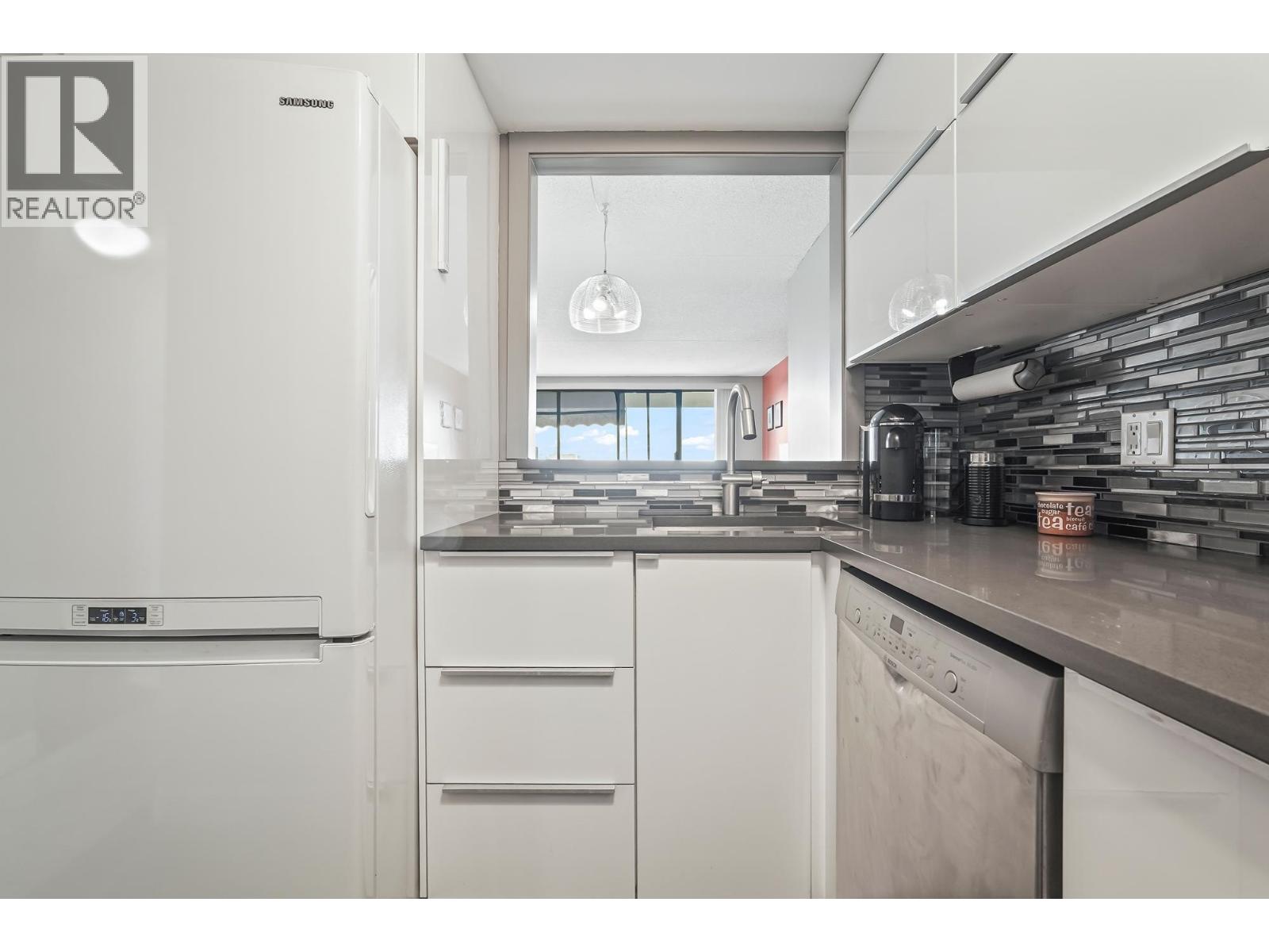 1607 6595 Willingdon Avenue, Burnaby, British Columbia  V5H 4E5 - Photo 12 - R3036321