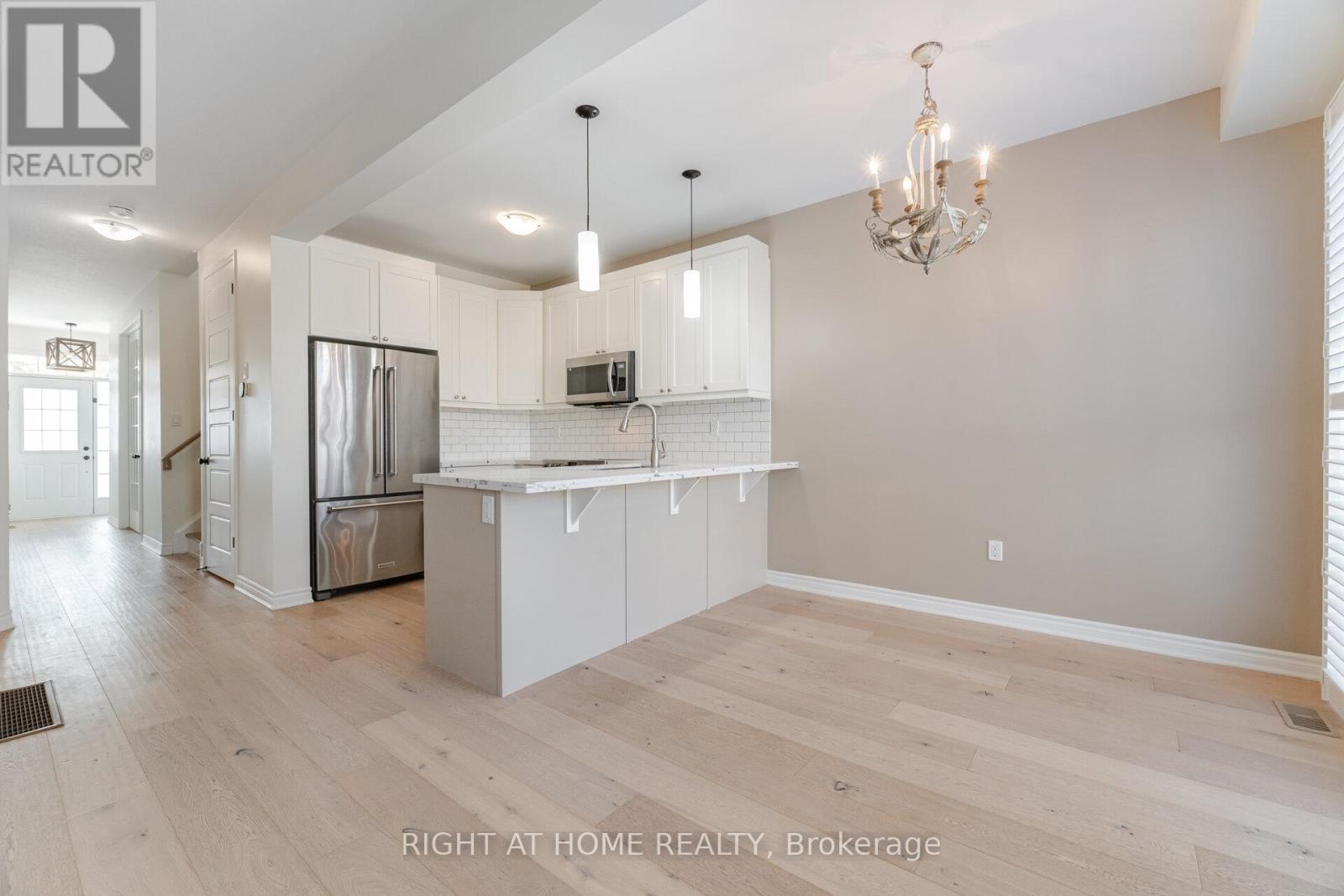 28 Pickett Place, Cambridge, Ontario N3E 0B4 - Photo 16 - X12340743