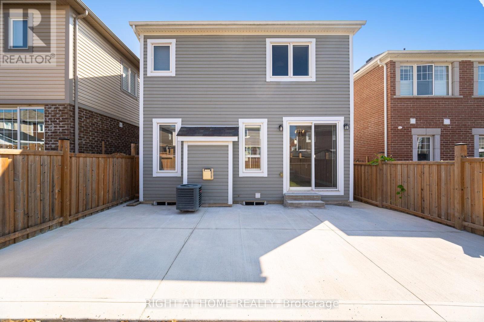 28 Pickett Place, Cambridge, Ontario N3E 0B4 - Photo 48 - X12340743