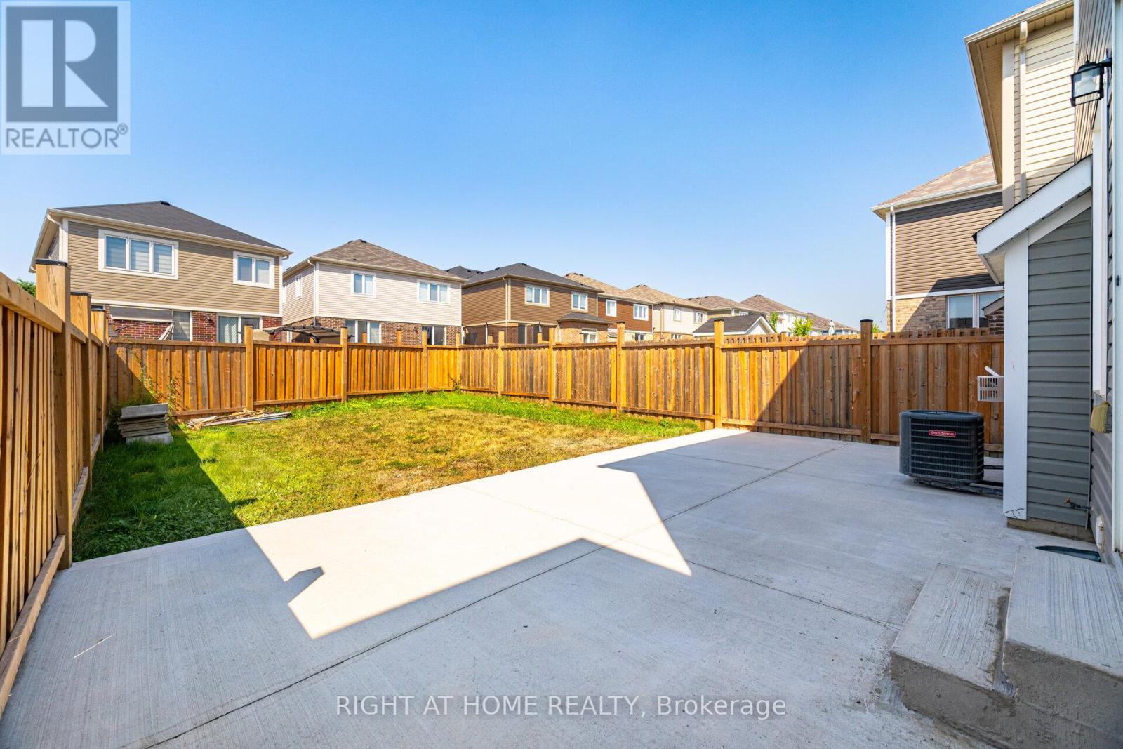 28 Pickett Place, Cambridge, Ontario N3E 0B4 - Photo 49 - X12340743