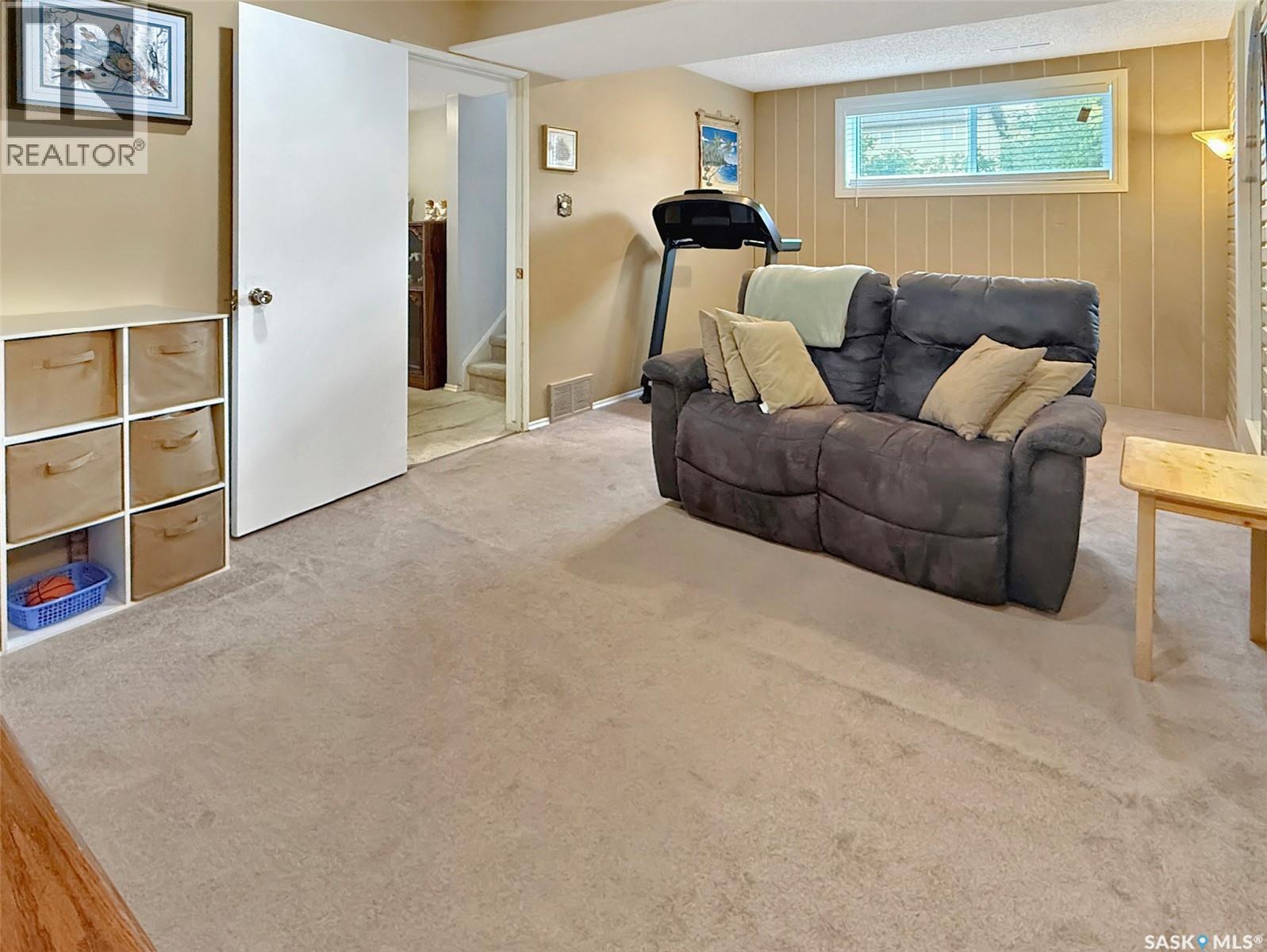 345 Aspen Drive, Swift Current, Saskatchewan  S9H 3Z8 - Photo 19 - SK015425