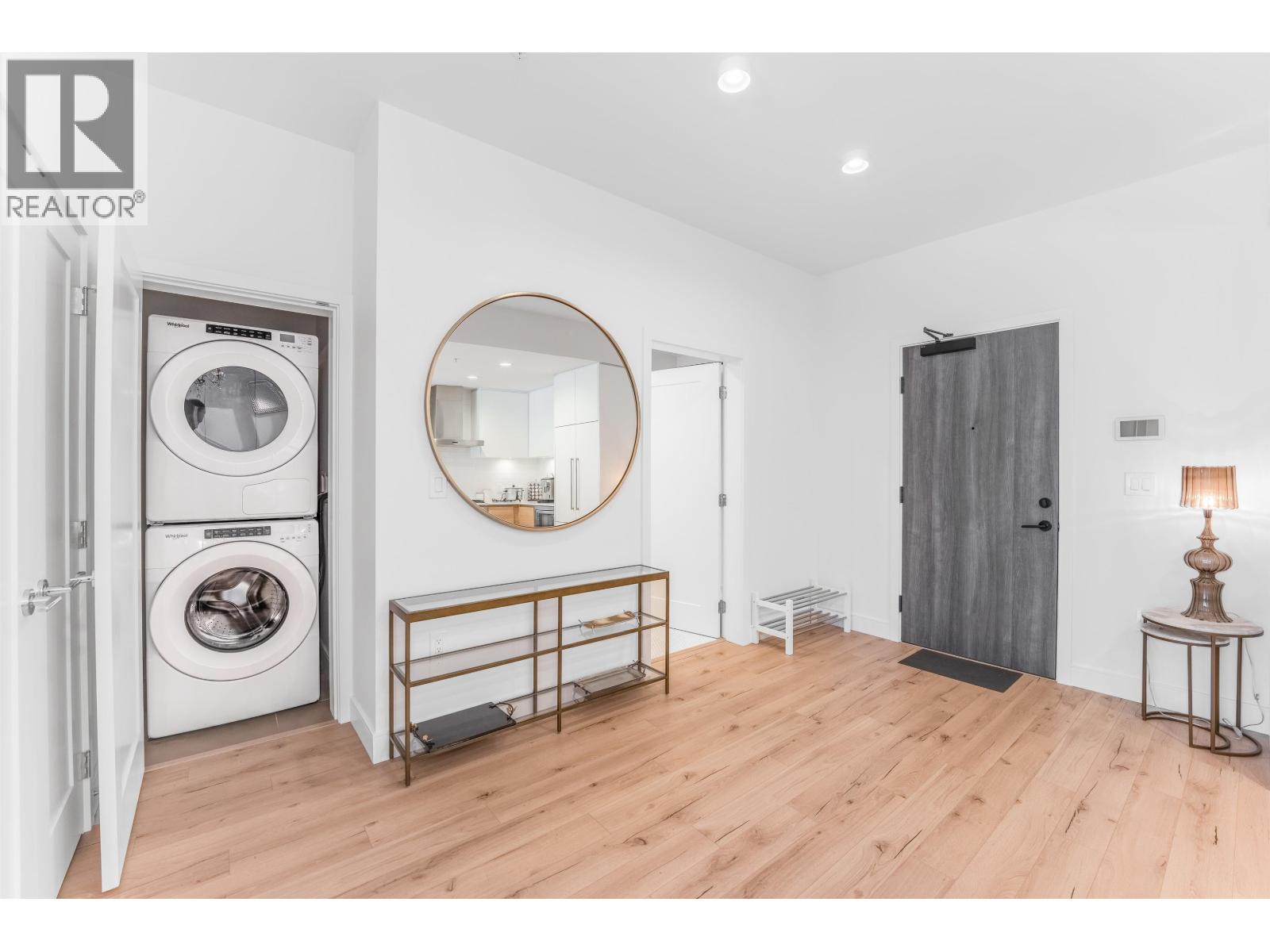 319 55 Klahanie Drive, Port Moody, British Columbia  V3H 0M9 - Photo 5 - R3036130