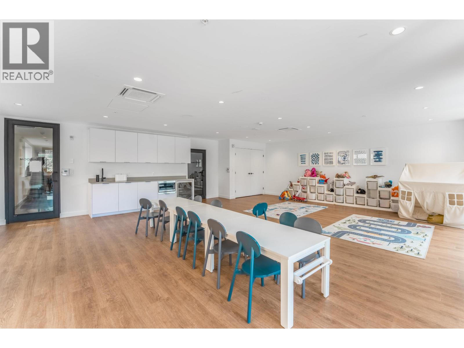 319 55 Klahanie Drive, Port Moody, British Columbia  V3H 0M9 - Photo 19 - R3036130