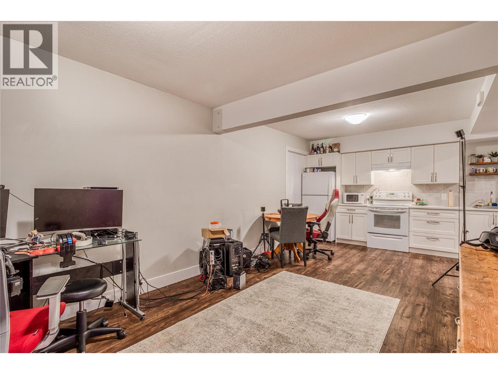 Property at 1604 Kloppenburg Road image 4