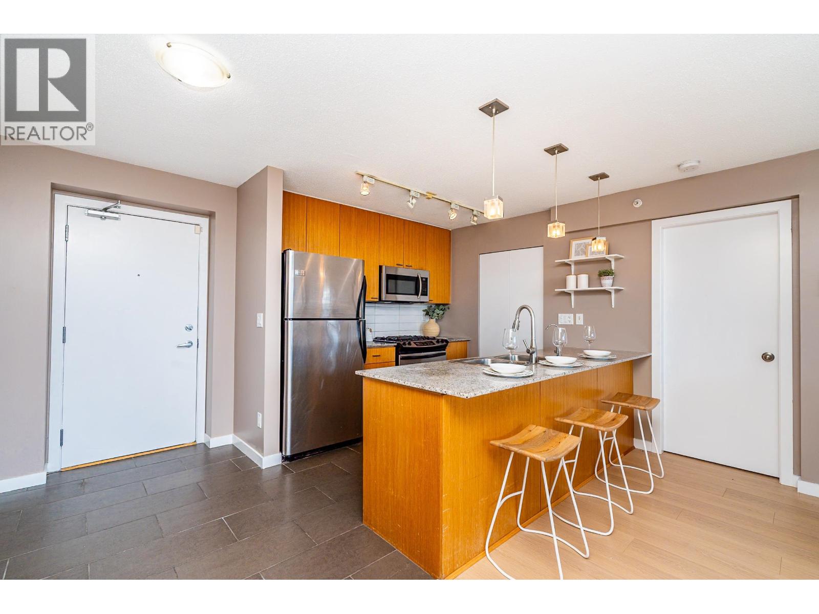 504 39 Sixth Street, New Westminster, British Columbia  V3L 0B3 - Photo 13 - R3035941