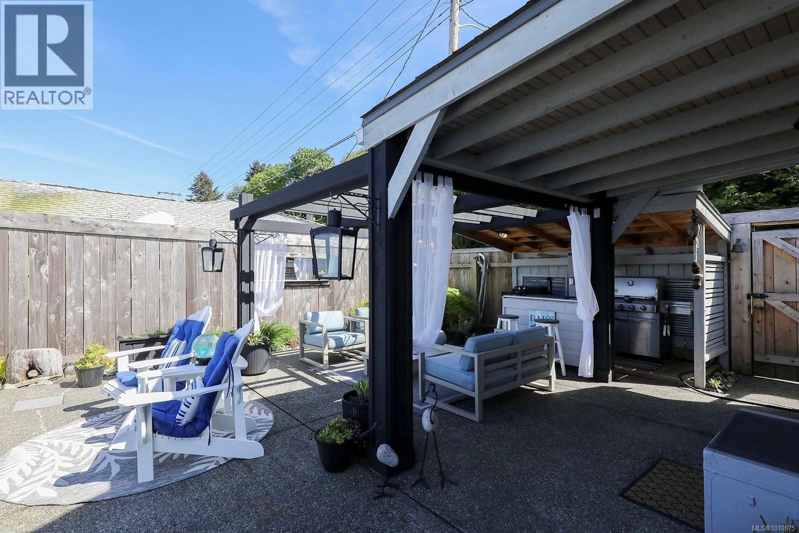 2935 Island Hwy W, Qualicum Beach, British Columbia  V9K 2H2 - Photo 30 - 1010975