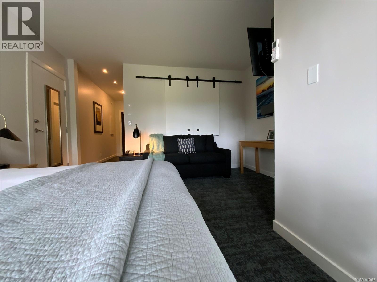 202 596 Marine Dr, Ucluelet, British Columbia  V0R 3A0 - Photo 5 - 1010967