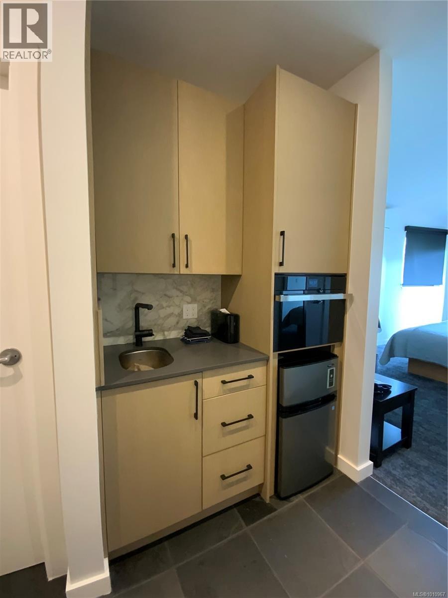 202 596 Marine Dr, Ucluelet, British Columbia  V0R 3A0 - Photo 7 - 1010967