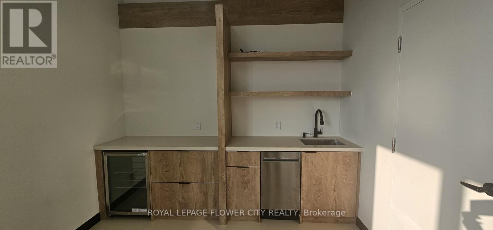 18 - 5270 Solar Drive, Mississauga, Ontario  L4W 0G7 - Photo 16 - W12340772