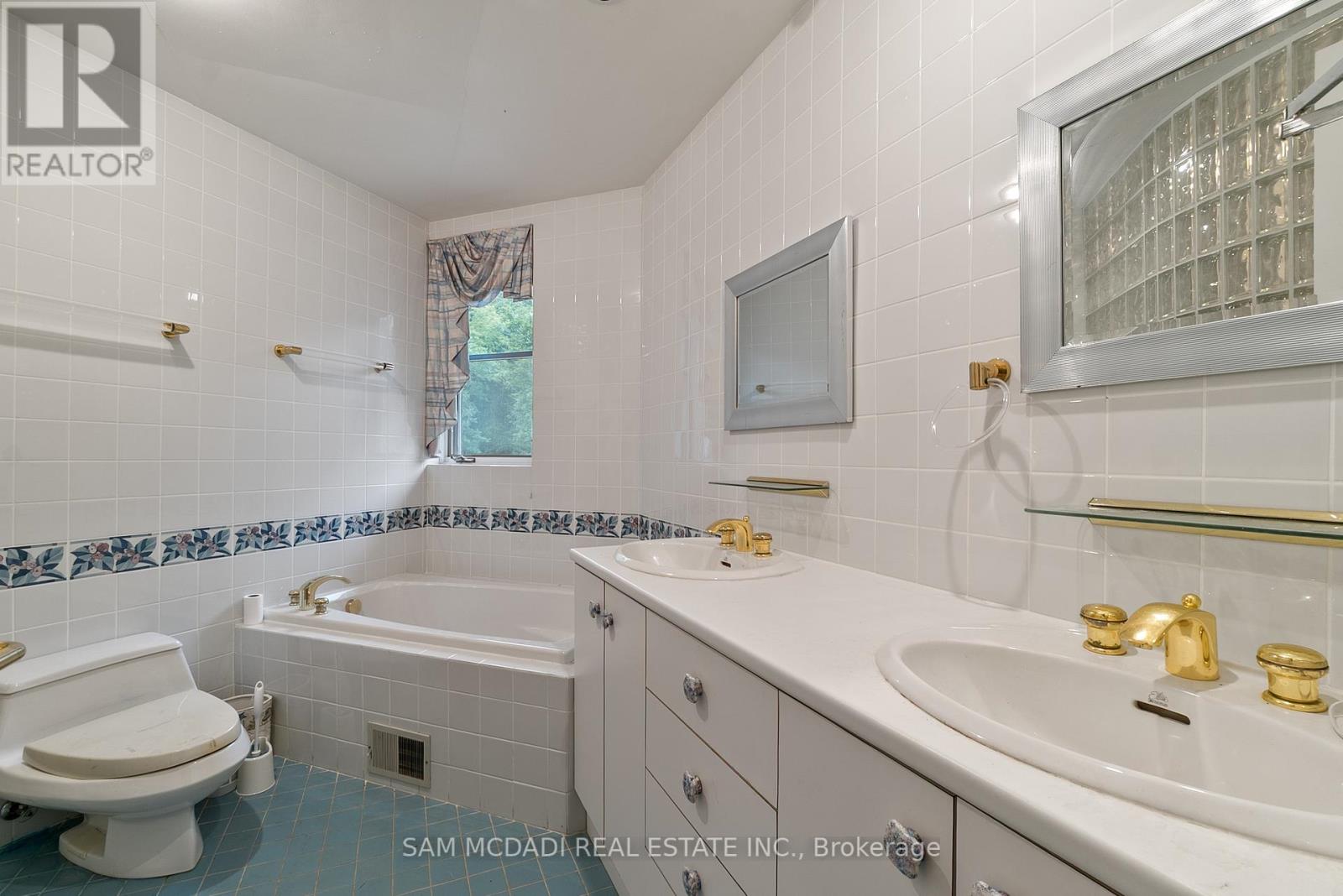 9 Flaherty Lane, Caledon, Ontario  L7K 2P2 - Photo 32 - W12340793