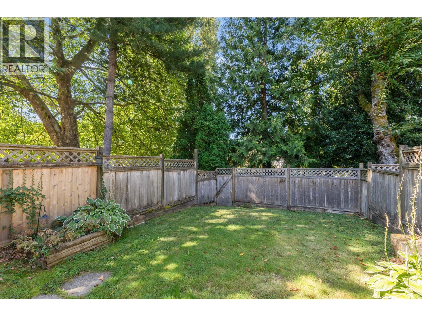 12123 Schmidt Crescent, Maple Ridge, British Columbia  V2X 8A2 - Photo 2 - R3036553