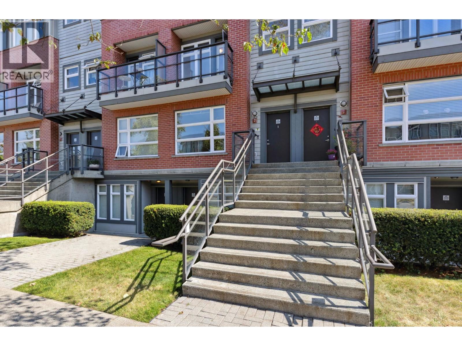 Property at 204 5632 KINGS ROAD image 2
