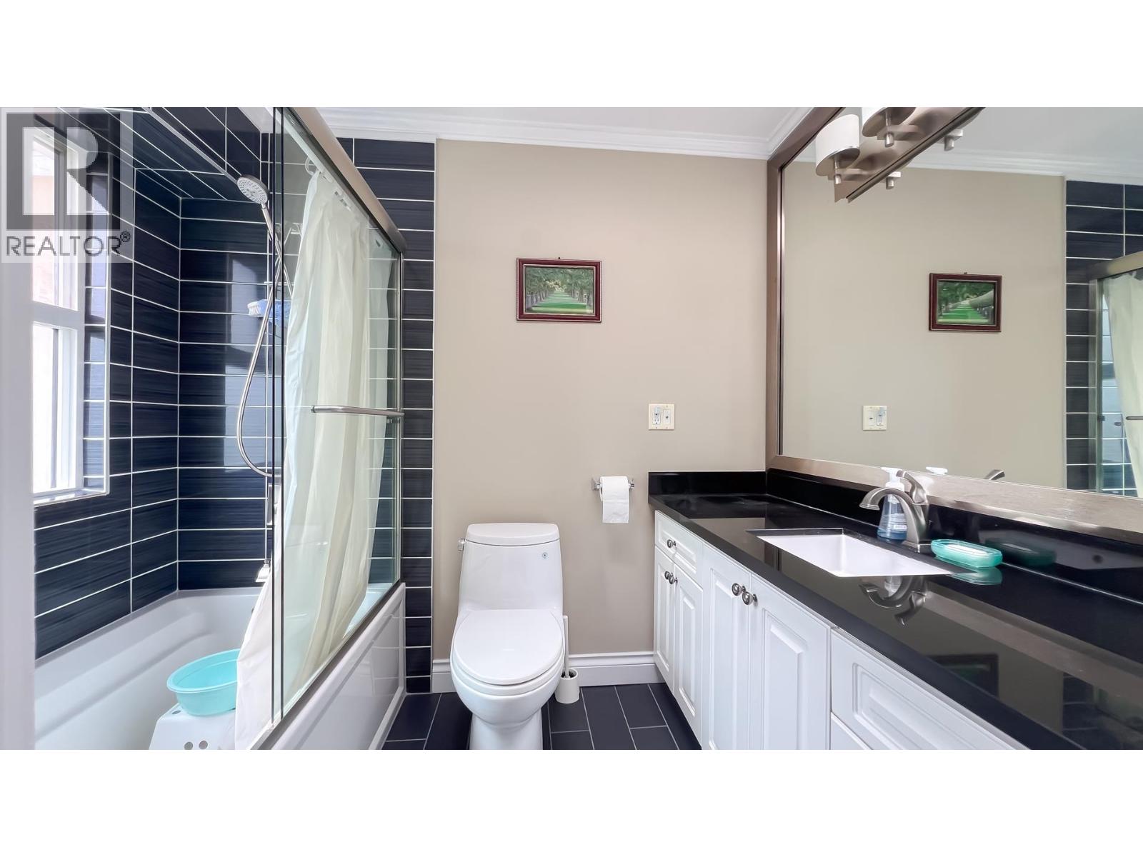 2041 Edinburgh Street, New Westminster, British Columbia V3M 2X7 - Photo 19 - R3036568