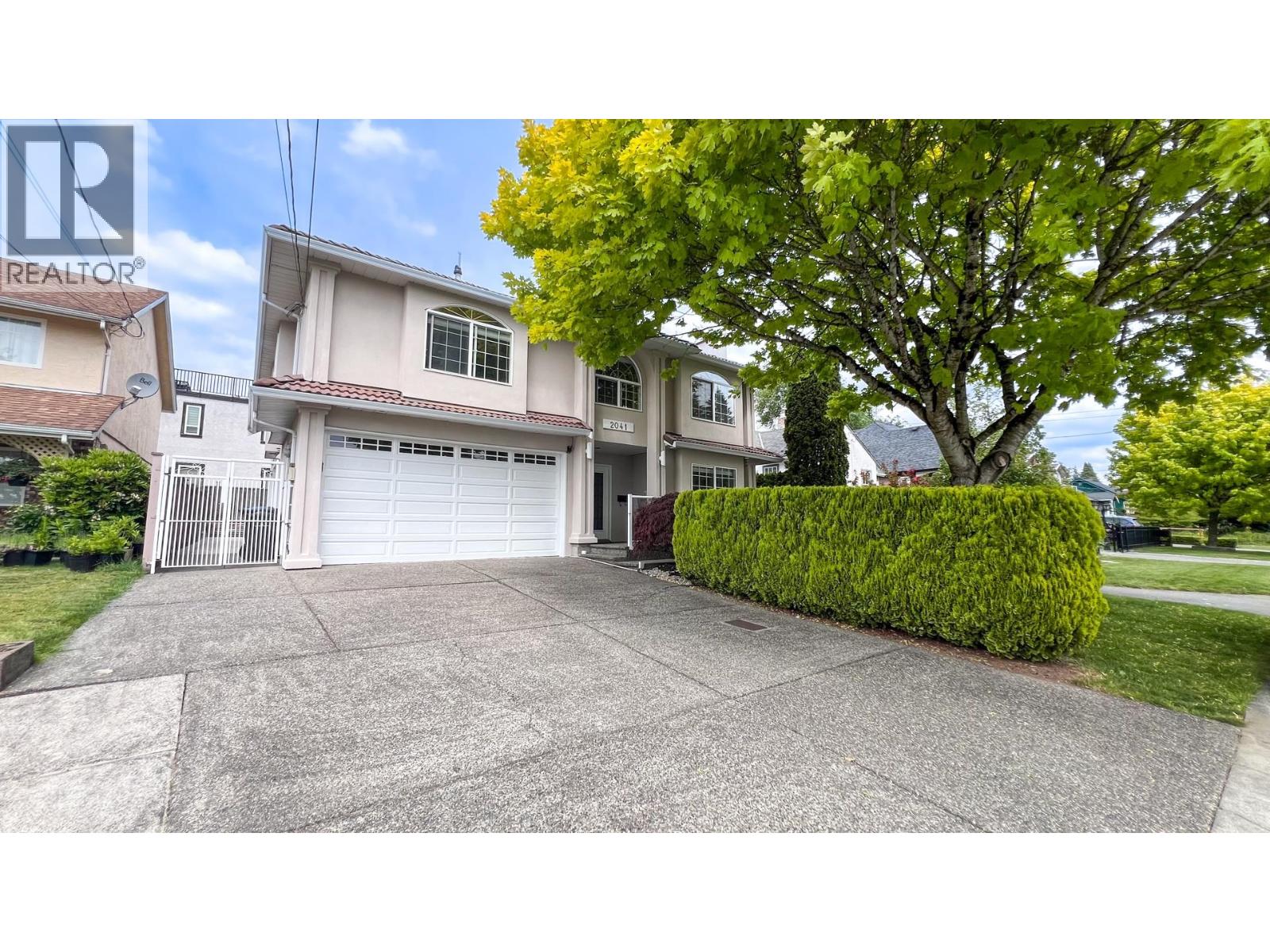 2041 Edinburgh Street, New Westminster, British Columbia V3M 2X7 - Photo 3 - R3036568