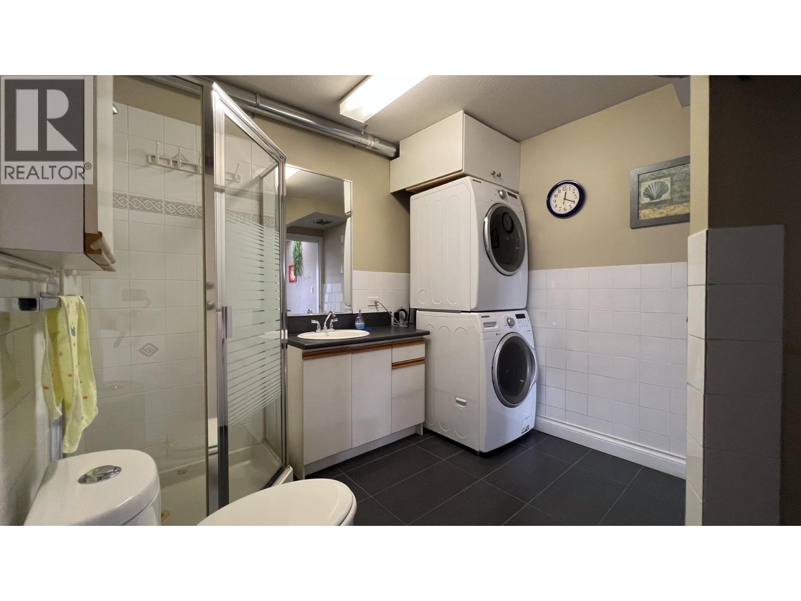 2041 Edinburgh Street, New Westminster, British Columbia V3M 2X7 - Photo 31 - R3036568