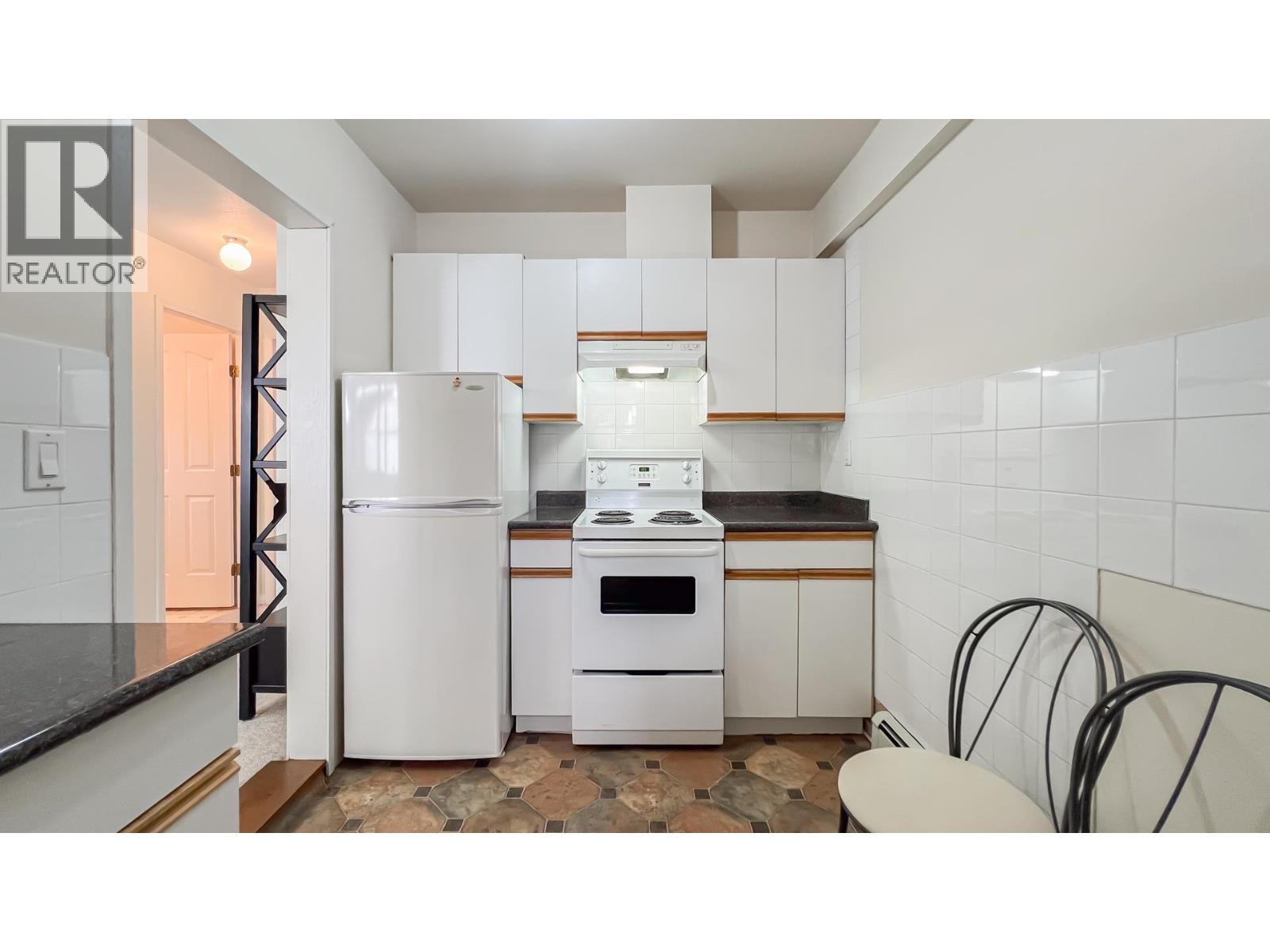 2041 Edinburgh Street, New Westminster, British Columbia V3M 2X7 - Photo 32 - R3036568